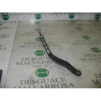 BRAZO LIMPIA DELANTERO DERECHO 