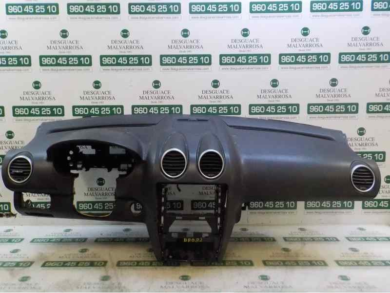 Recambio de salpicadero para mercedes-benz clase m (w164) 3.5 v6 cat referencia OEM IAM A16468028879D84 A1648600805 