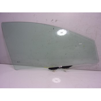 CRISTAL PUERTA DELANTERO DERECHO 681010D060 