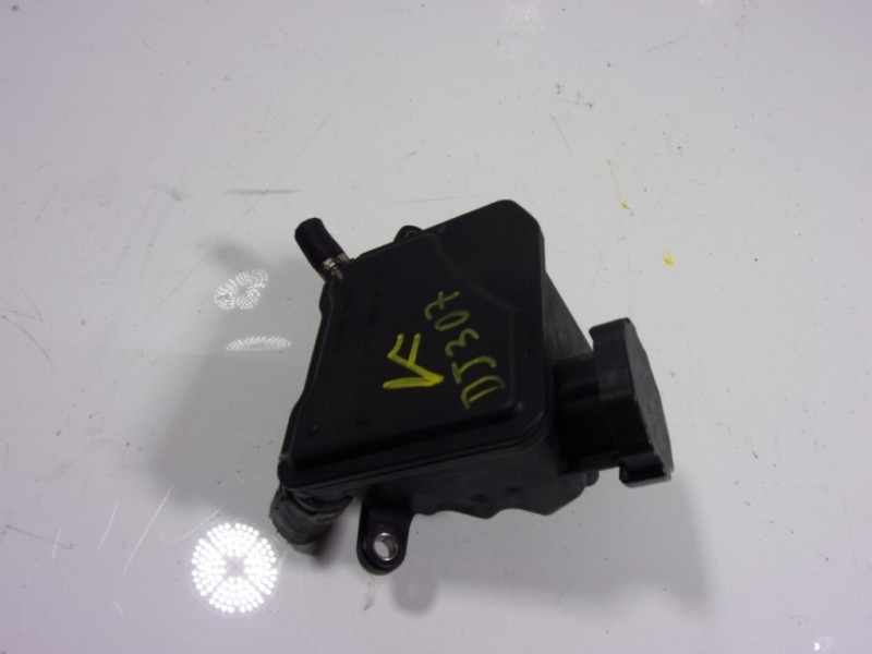 Recambio de deposito servo para mercedes-benz clase m (w164) 3.0 cdi cat referencia OEM IAM A0004602283  