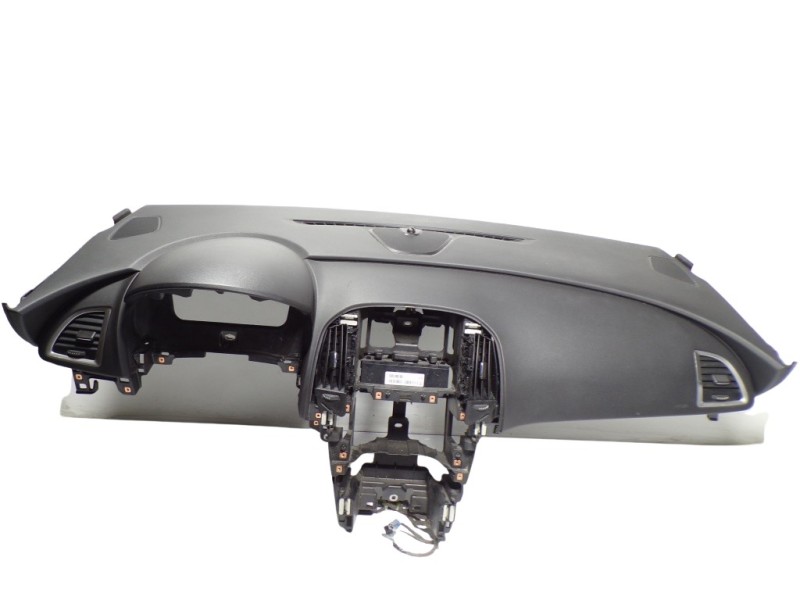 Recambio de salpicadero para opel astra j lim. 1.6 16v cat referencia OEM IAM 13301067 610231500 13381057