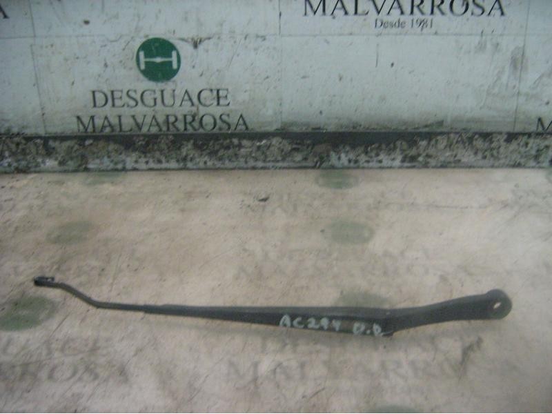 Recambio de brazo limpia delantero derecho para nissan almera (n15) gti referencia OEM IAM   