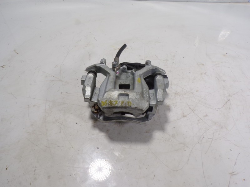 Recambio de pinza freno trasera derecha para lexus ux (za10) 250h referencia OEM IAM 4783033270  