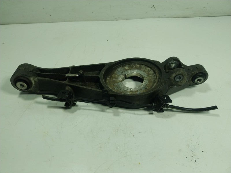 Recambio de brazo suspension inferior trasero izquierdo para maserati levante 3.0 v6 twinturbo cat referencia OEM IAM   