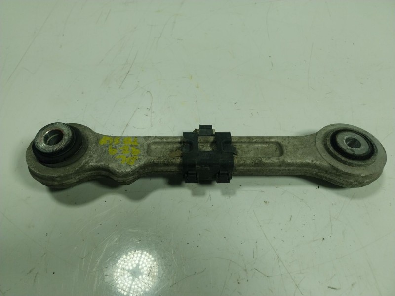 Recambio de brazo suspension superior trasero derecho para maserati levante 3.0 v6 twinturbo cat referencia OEM IAM   