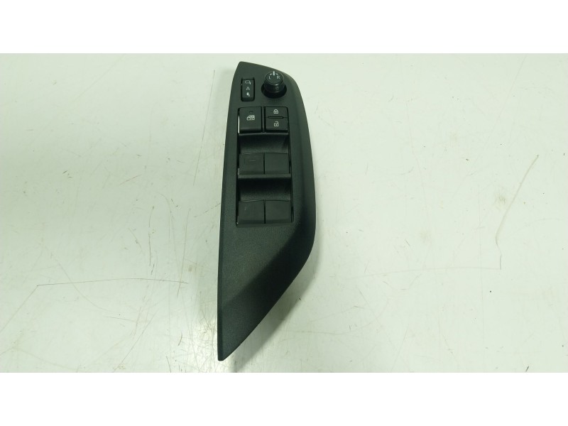 Recambio de mando elevalunas delantero izquierdo para toyota yaris cross (mxp_) 1.5 hybrid (mxpj10) referencia OEM IAM 840400255