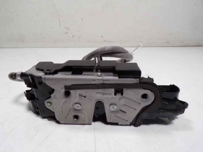 Recambio de cerradura puerta delantera izquierda para seat leon sportstourer (kl8) xcellence referencia OEM IAM 5TB837015E 5TB93