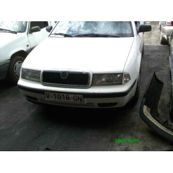 SKODA OCTAVIA BERLINA (1U2)