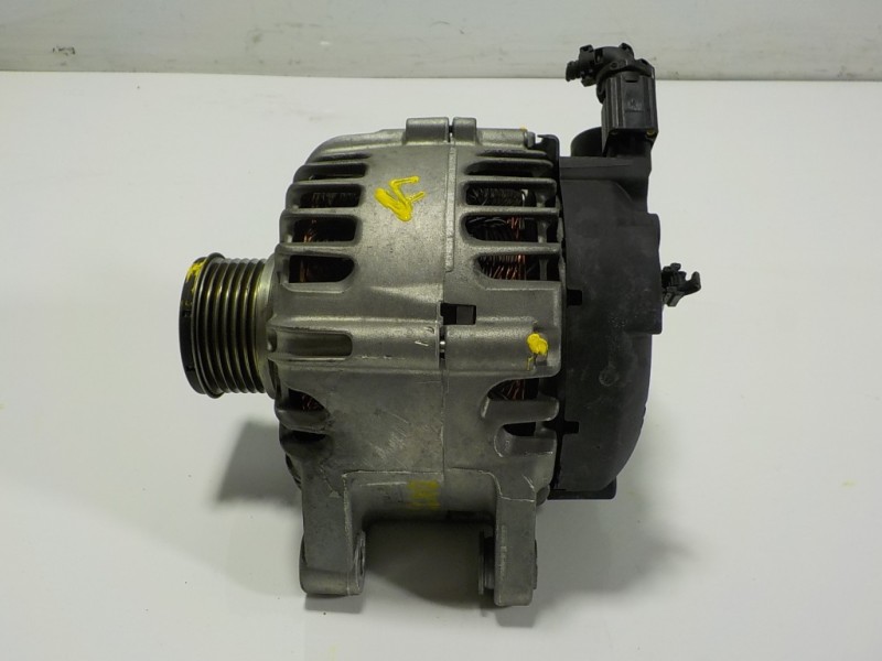 Recambio de alternador para opel corsa f 1.2 referencia OEM IAM  9826574080 