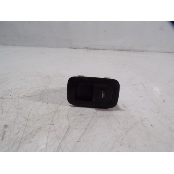 MANDO ELEVALUNAS TRASERO IZQUIERDO K68110869AA 68110869AA 68110869AA