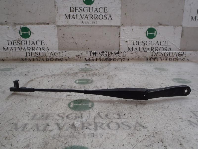 Recambio de brazo limpia delantero izquierdo para opel astra twin top cosmo referencia OEM IAM   