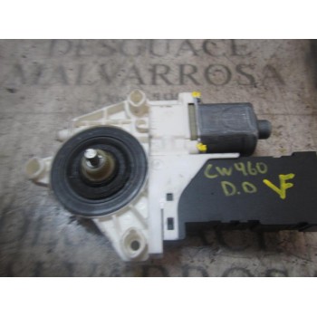 MOTOR ELEVALUNAS DELANTERO DERECHO 