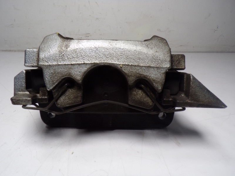 Recambio de pinza freno delantera derecha para peugeot 508 sw 1.6 blue-hdi fap referencia OEM IAM 4401R5  