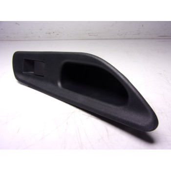 MANDO ELEVALUNAS TRASERO IZQUIERDO 8481002260 3561H361D 