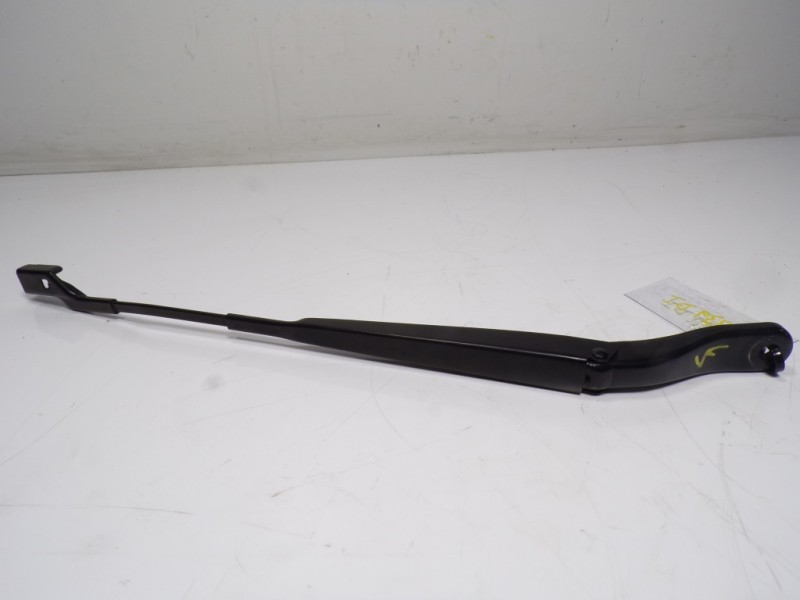 Recambio de brazo limpia delantero izquierdo para opel corsa f 1.2 referencia OEM IAM   