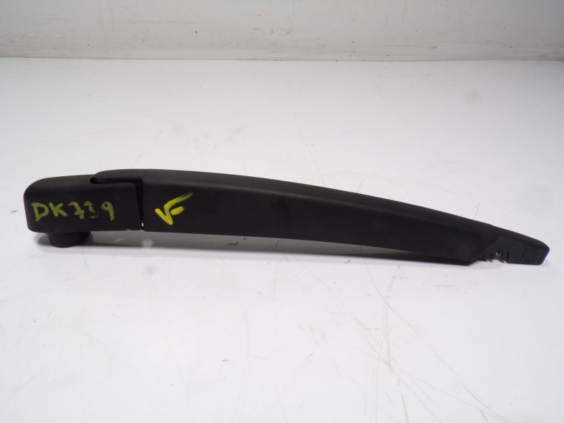 Recambio de brazo limpia trasero para opel corsa f 1.2 referencia OEM IAM   