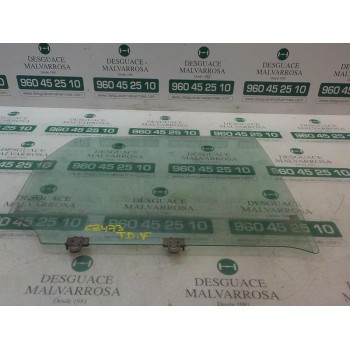 CRISTAL PUERTA TRASERO DERECHO 823009U000 