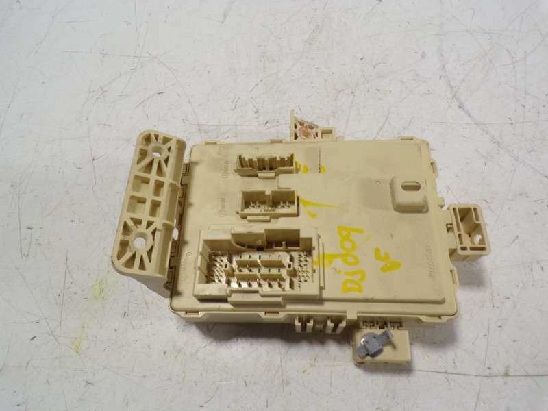 Recambio de caja reles / fusibles para hyundai tucson essence bluedrive 2wd referencia OEM IAM 91950D3510 91950D3510 