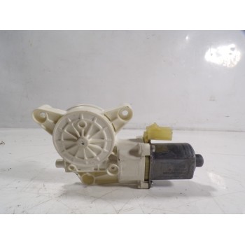 MOTOR ELEVALUNAS TRASERO IZQUIERDO K68030661AA 3018077D 3018077D