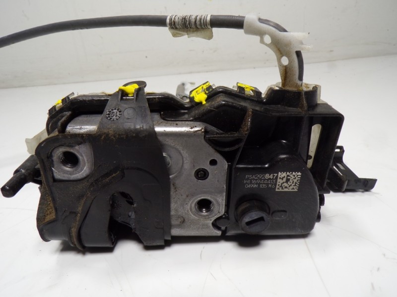 Recambio de cerradura puerta delantera derecha para opel corsa f 1.2 referencia OEM IAM  16944413 