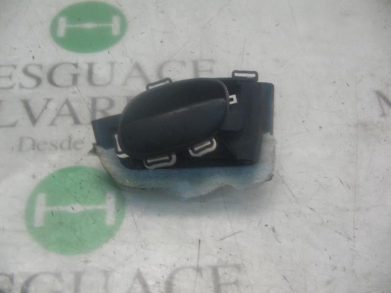 Recambio de maneta interior delantera derecha para peugeot 206 berlina xt referencia OEM IAM   