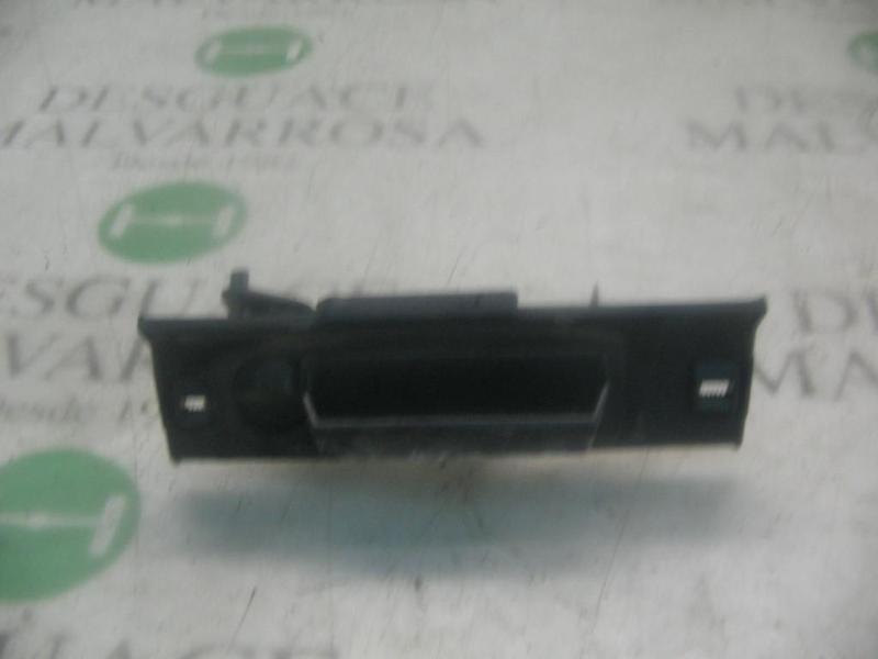 Recambio de maneta porton para peugeot 206 berlina xt referencia OEM IAM   