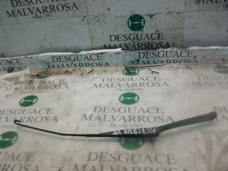 Recambio de brazo limpia delantero derecho para lancia lancia y 1.2 8v vanity referencia OEM IAM   