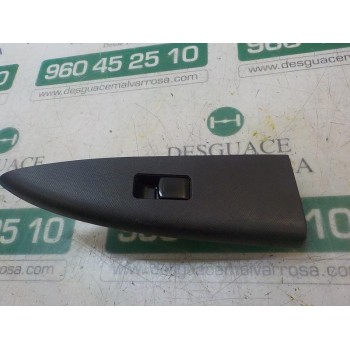 MANDO ELEVALUNAS DELANTERO DERECHO 809609U00B 