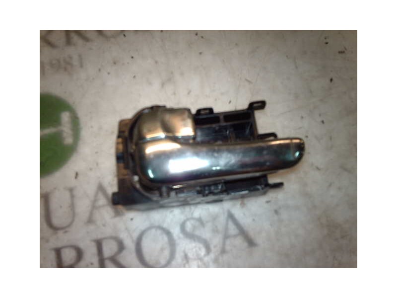 Recambio de maneta interior trasera izquierda para nissan primera berlina (p11) elegance referencia OEM IAM   