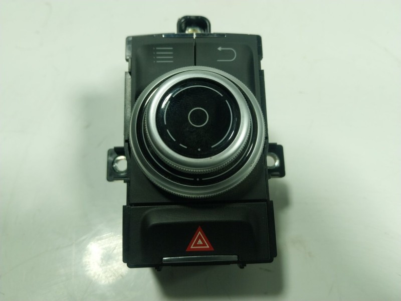 Recambio de mando multifuncion para maserati levante 3.0 v6 twinturbo cat referencia OEM IAM  670087463 