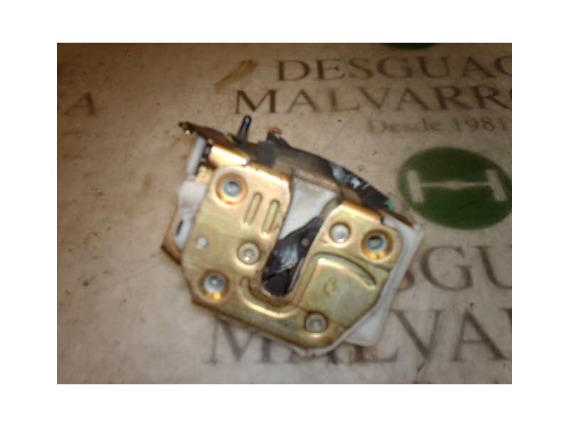 Recambio de cerradura puerta trasera derecha para nissan primera berlina (p11) elegance referencia OEM IAM   