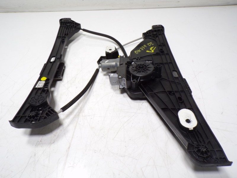 Recambio de elevalunas delantero izquierdo para opel corsa f 1.2 referencia OEM IAM   982904368000