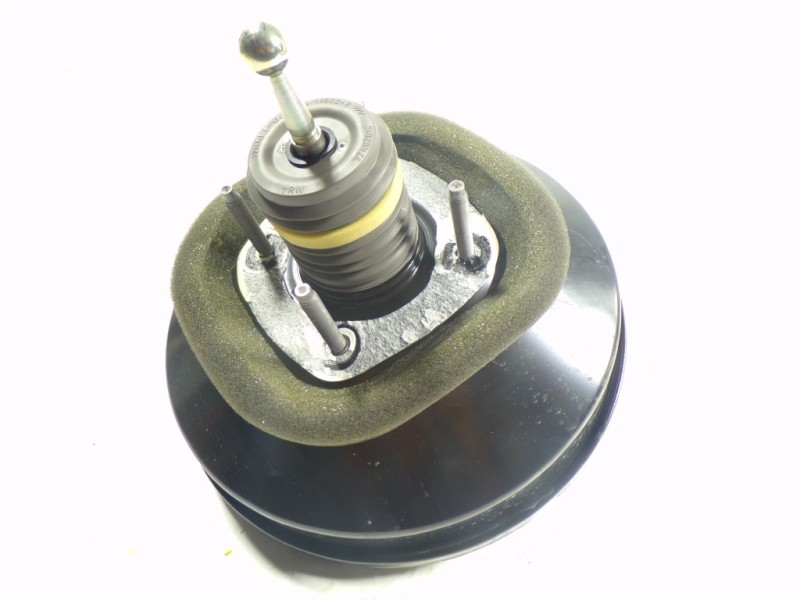 Recambio de servofreno para peugeot 208 1.2 12v e-vti referencia OEM IAM 1609894980 9811514380 310D4903