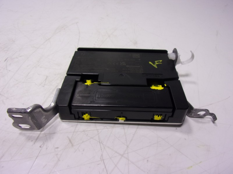 Recambio de modulo electronico para toyota yaris 1.5 vvti hev referencia OEM IAM 867400D031 867400D031 