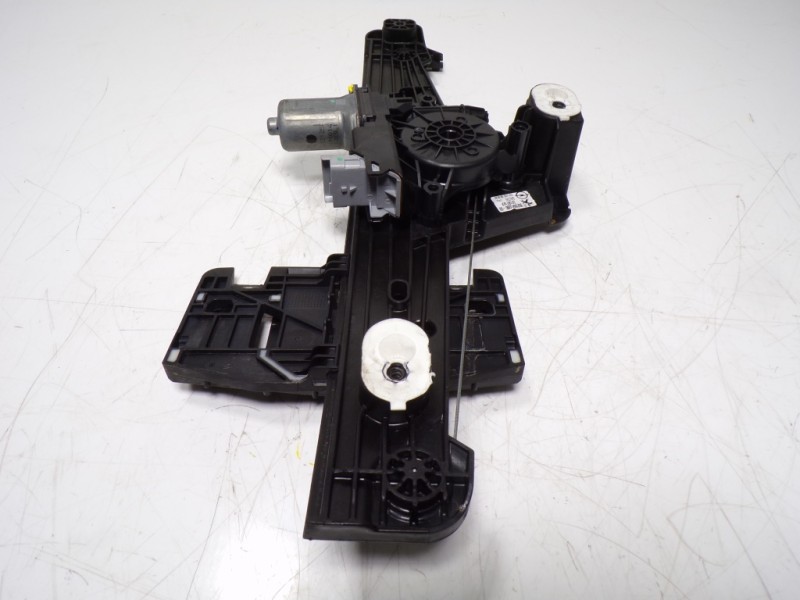 Recambio de elevalunas trasero izquierdo para opel corsa f 1.2 referencia OEM IAM   982904598000