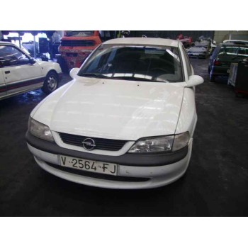 OPEL VECTRA B BERLINA