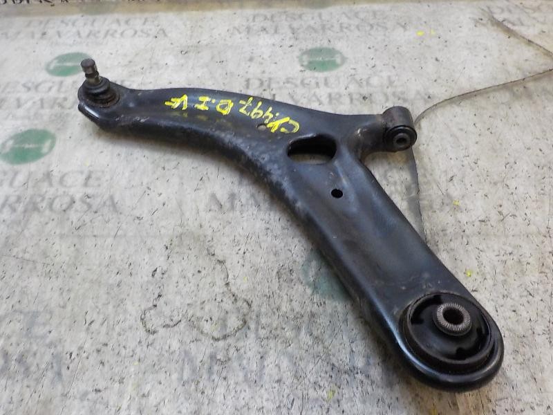 Recambio de brazo suspension inferior delantero izquierdo para kia soul 1.6 crdi cat referencia OEM IAM 545002K300  