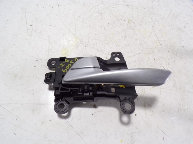 Recambio de maneta interior delantera izquierda para hyundai tucson essence bluedrive 2wd referencia OEM IAM 82610D7010VCS  