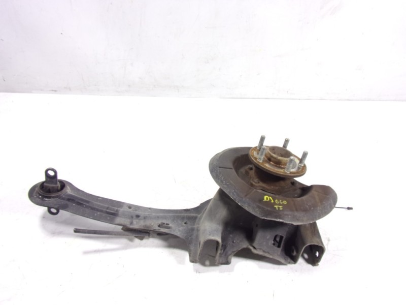 Recambio de mangueta trasera izquierda para ford focus lim. 1.5 tdci cat referencia OEM IAM 1780077  