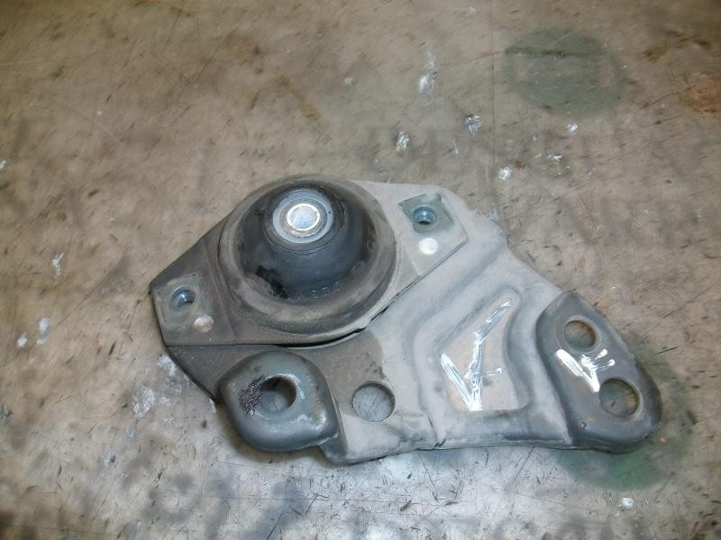 Recambio de soporte motor derecho para lancia lancia y 1.2 8v vanity referencia OEM IAM   