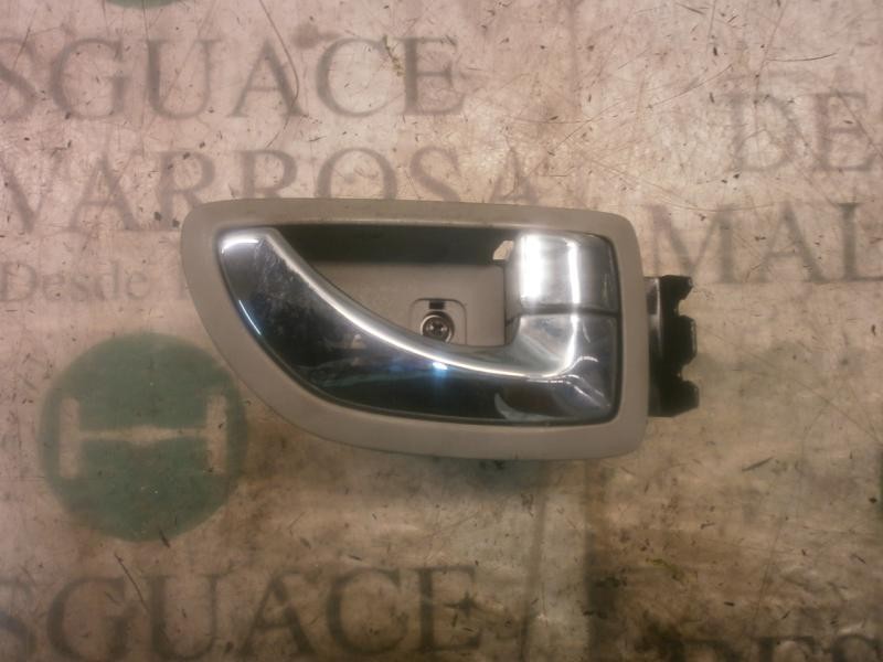 Recambio de maneta interior delantera derecha para kia opirus ex referencia OEM IAM 826203B020  