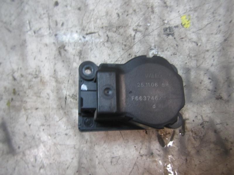 Recambio de motor apertura trampillas climatizador para peugeot 207 1.6 16v hdi referencia OEM IAM   