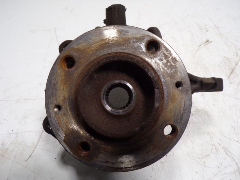 Recambio de mangueta delantera izquierda para citroën c3 1.4 hdi referencia OEM IAM 1607557480  