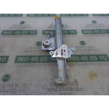 ELEVALUNAS DELANTERO IZQUIERDO 807215FA0A 