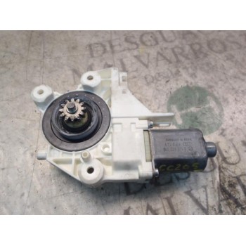 MOTOR ELEVALUNAS DELANTERO DERECHO 