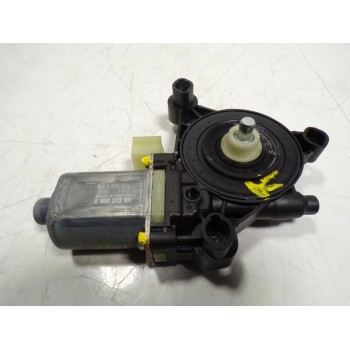 MOTOR ELEVALUNAS DELANTERO IZQUIERDO 5Q0959801C 5Q0959801C 