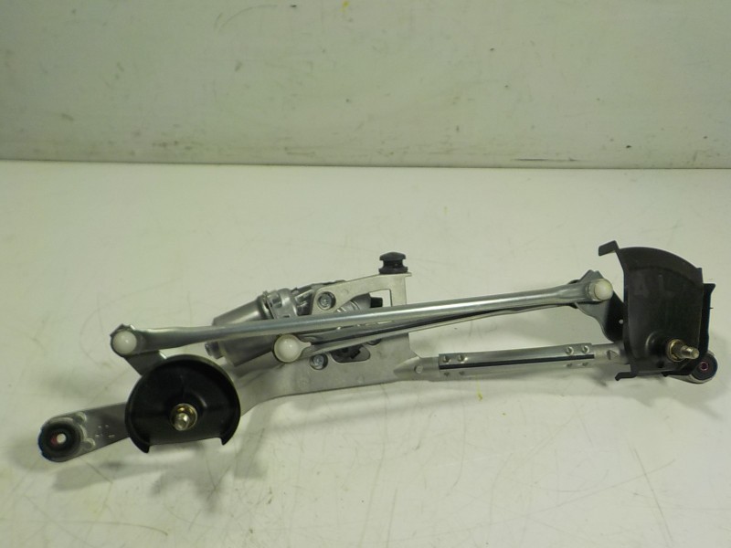 Recambio de motor limpia delantero para toyota yaris 1.5 vvti hev referencia OEM IAM 85110K0120 85110K0120 