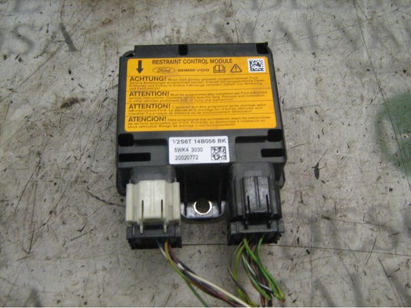 Recambio de modulo electronico para ford fiesta (cbk) ghia referencia OEM IAM   