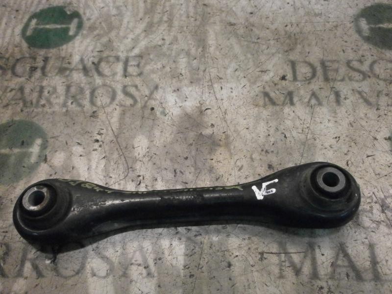 Recambio de brazo suspension inferior delantero izquierdo para ford focus berlina (cap) titanium referencia OEM IAM   