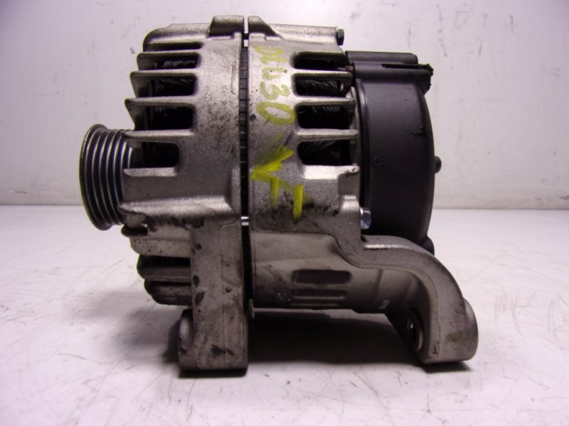 Recambio de alternador para bmw x6 (e71) 3.0d referencia OEM IAM 12317803724 7808074 